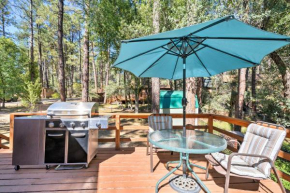 Cozy Cabin with AC and Deck, 5 Mi to Downtown Prescott